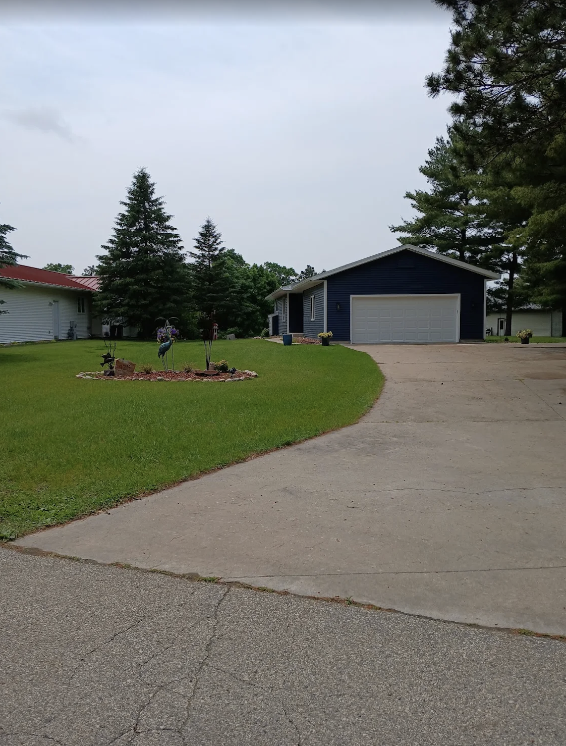 Completed exterior painting project in Madison, Wisconsin, by Ultra Painting